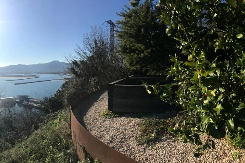 Suite En El Faro De Hondarribia, Con Vistas Экстерьер фото